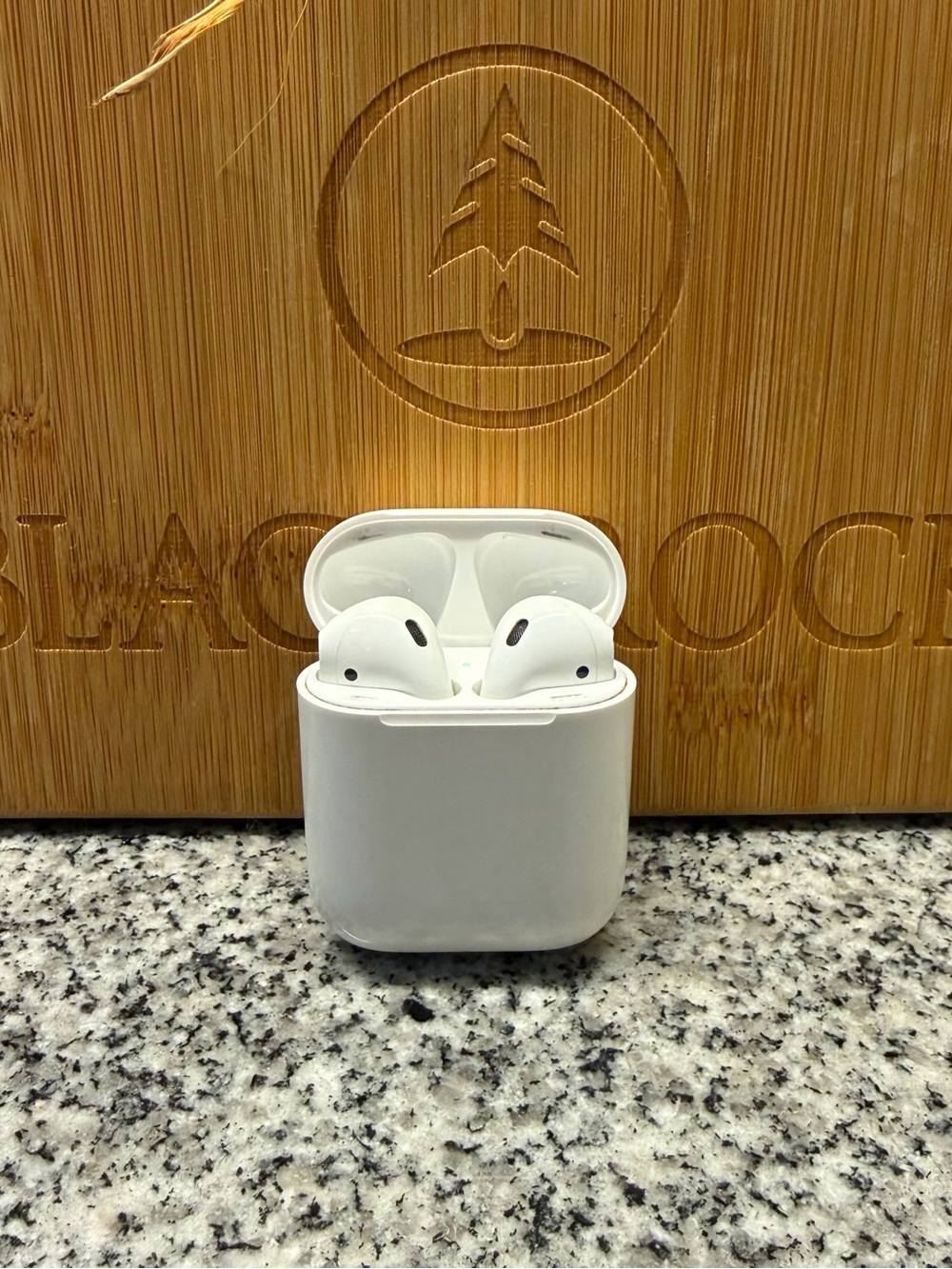 Apple AirPods 1st Generation with Charging Case